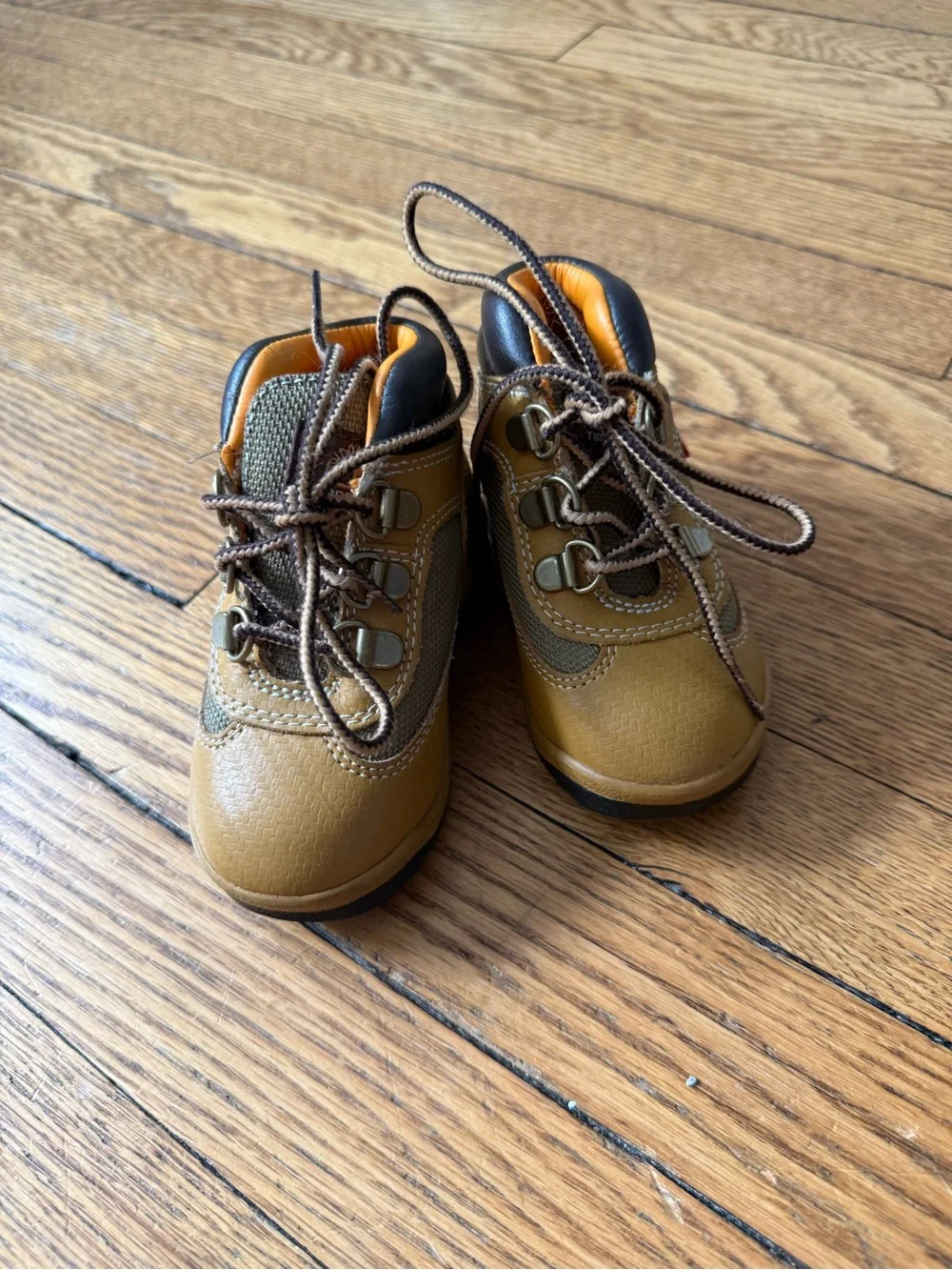 Timberland Toddler Field Boots - Size 6 - NWOB